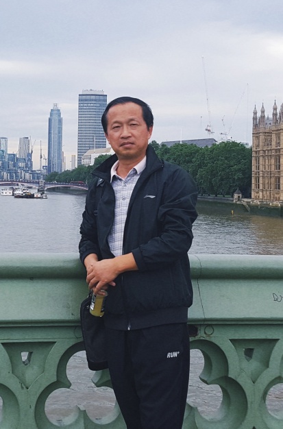 10、外國語學(xué)院院長甘文平 教授.jpg